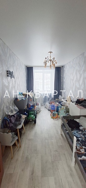 квартира четырехкомнатная